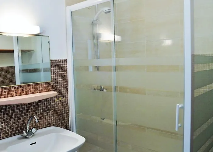 2 Pieces 5 Couchages Cavaliere - Acces Direct - Fr-1-251-138